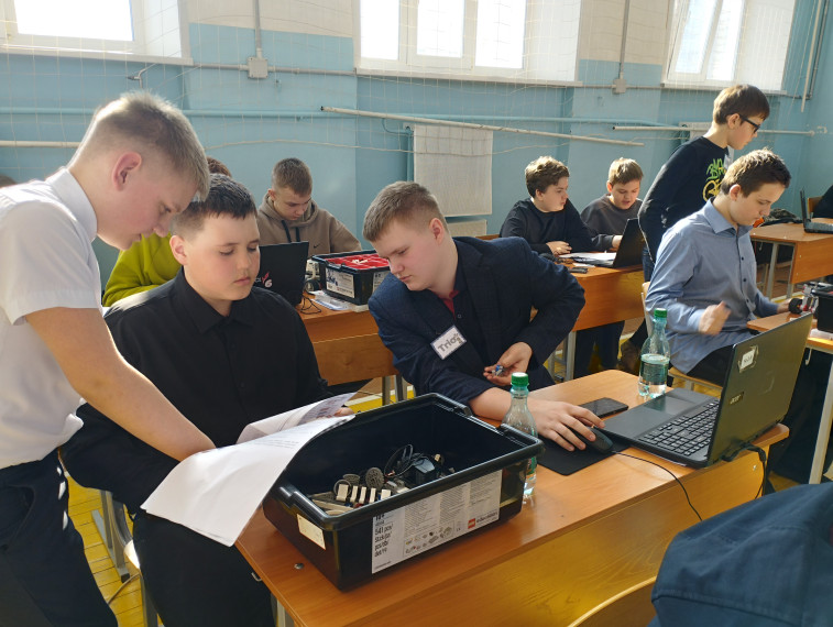 XV Региональная олимпиада по робототехнике.